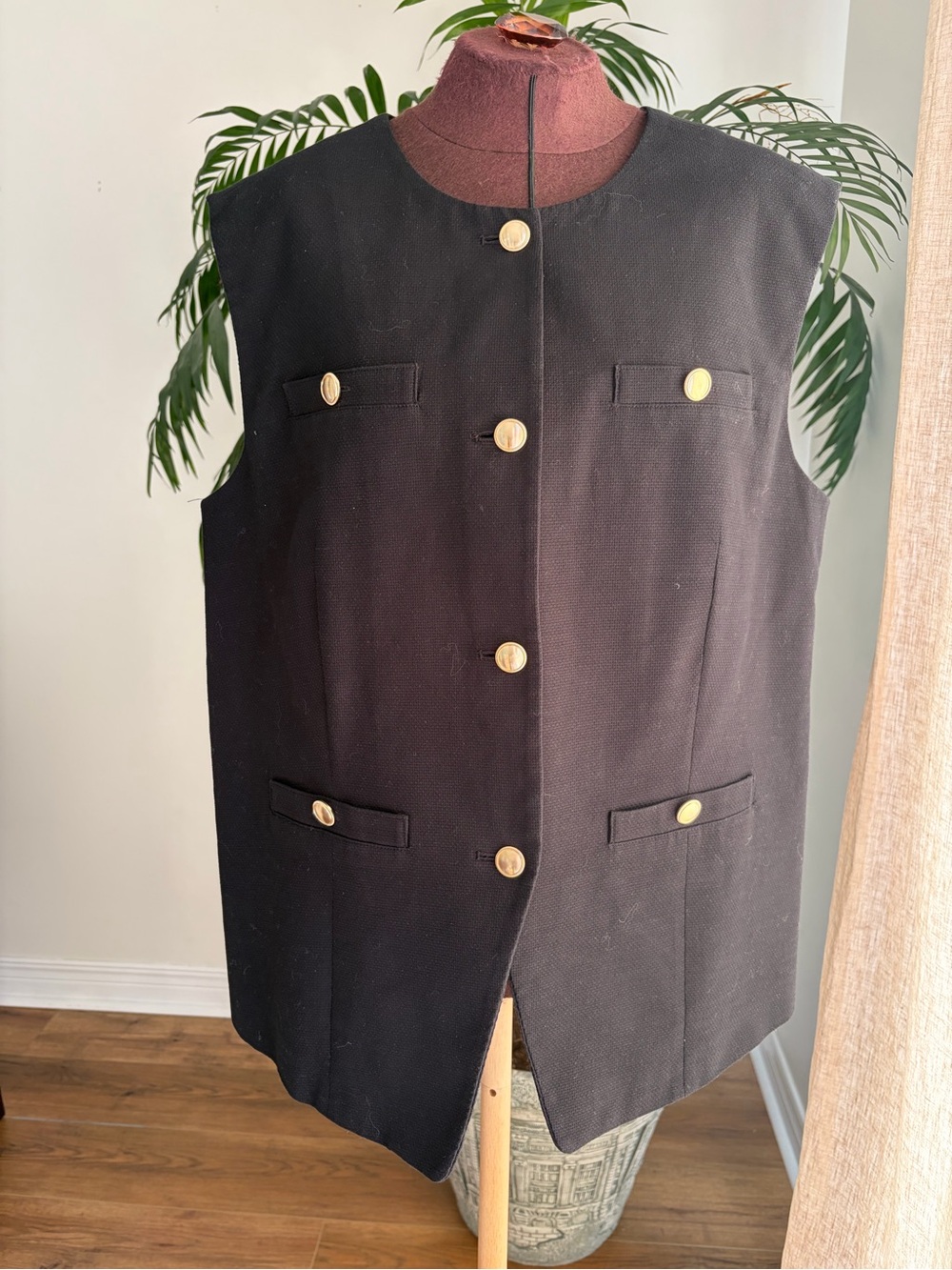 Talbots Black Sleeveless Vest Sz 16